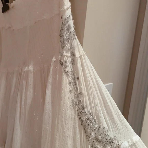 bebe Ivory Maxi Skirt with Metallic Details - Picture 3 of 10